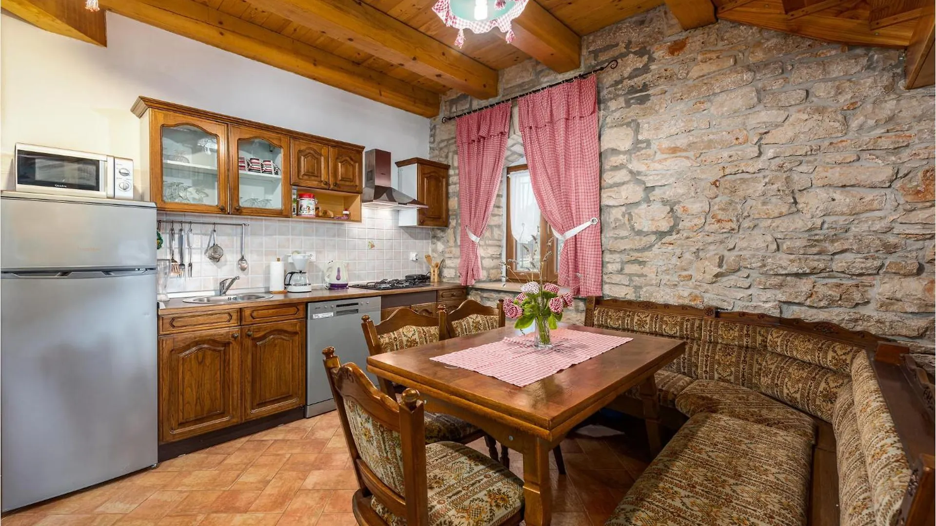 Gorgeous Home In Golubovo With Wifi Mednjan