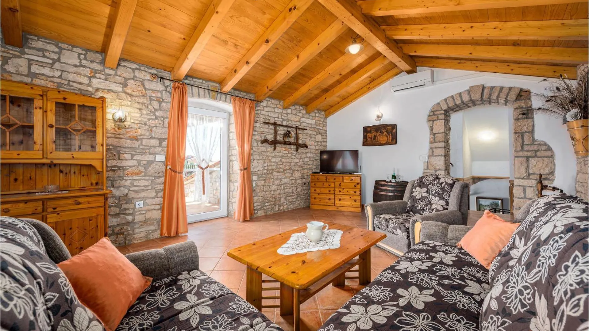 Gorgeous Home In Golubovo With Wifi Mednjan
