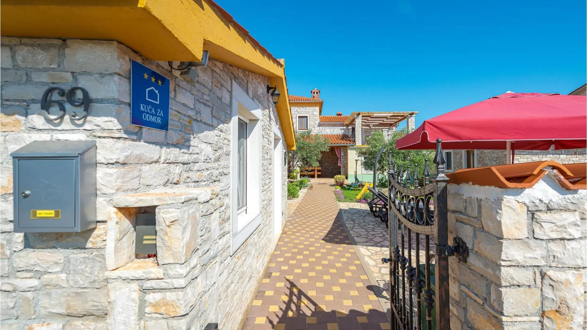 Gorgeous Home In Golubovo With Wifi Mednjan Croatia